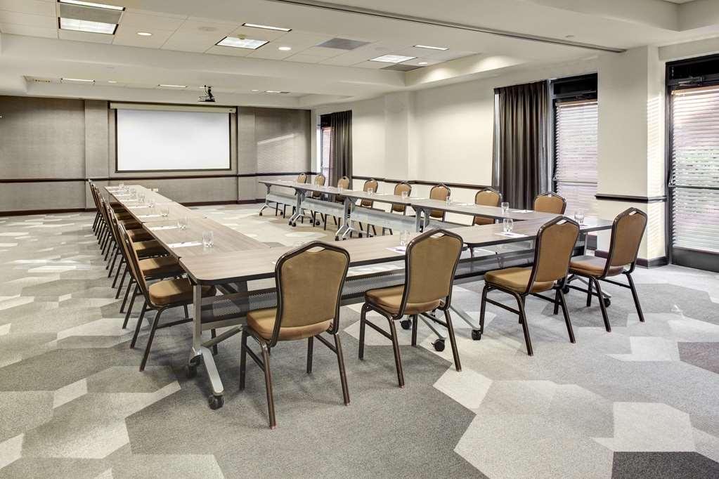 Hyatt Place Містик Зручності фото