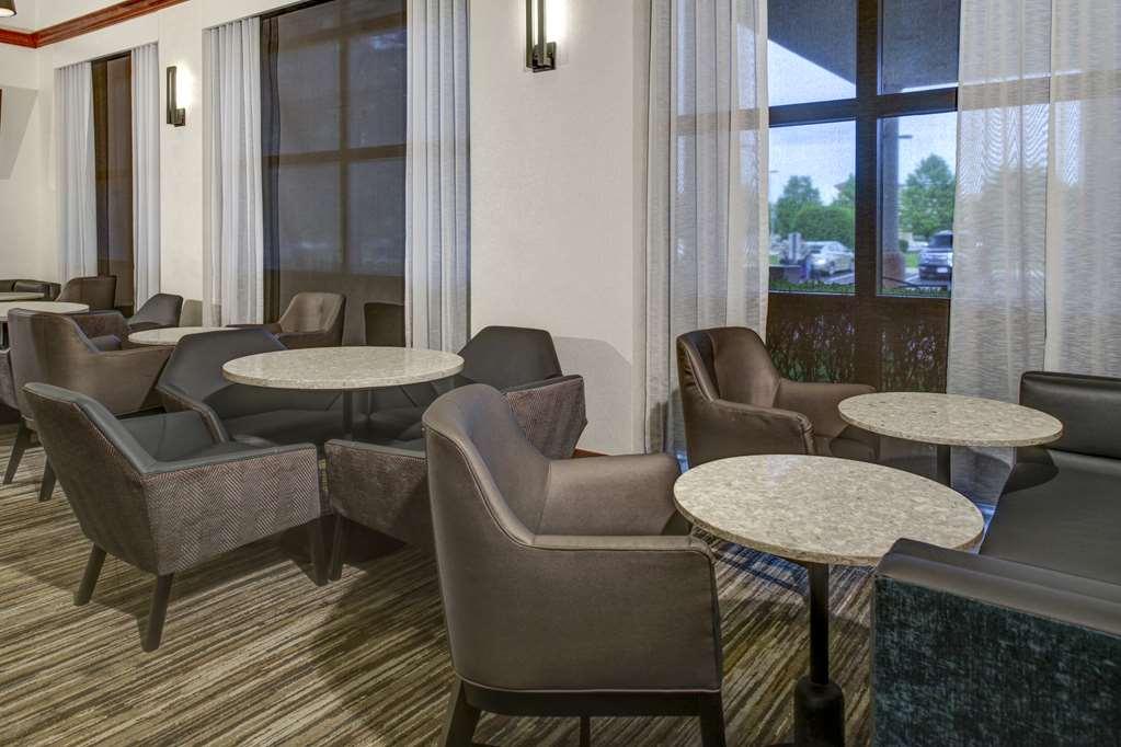 Hyatt Place Містик Ресторан фото