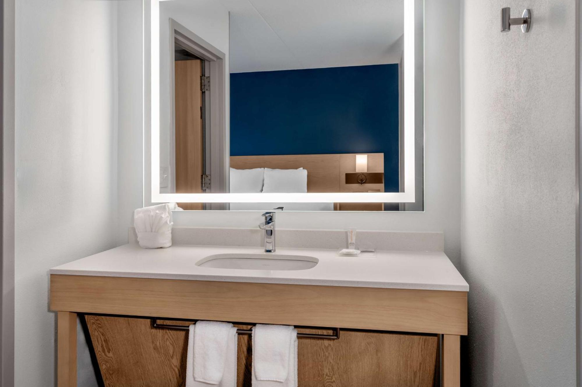 Hyatt Place Містик Екстер'єр фото